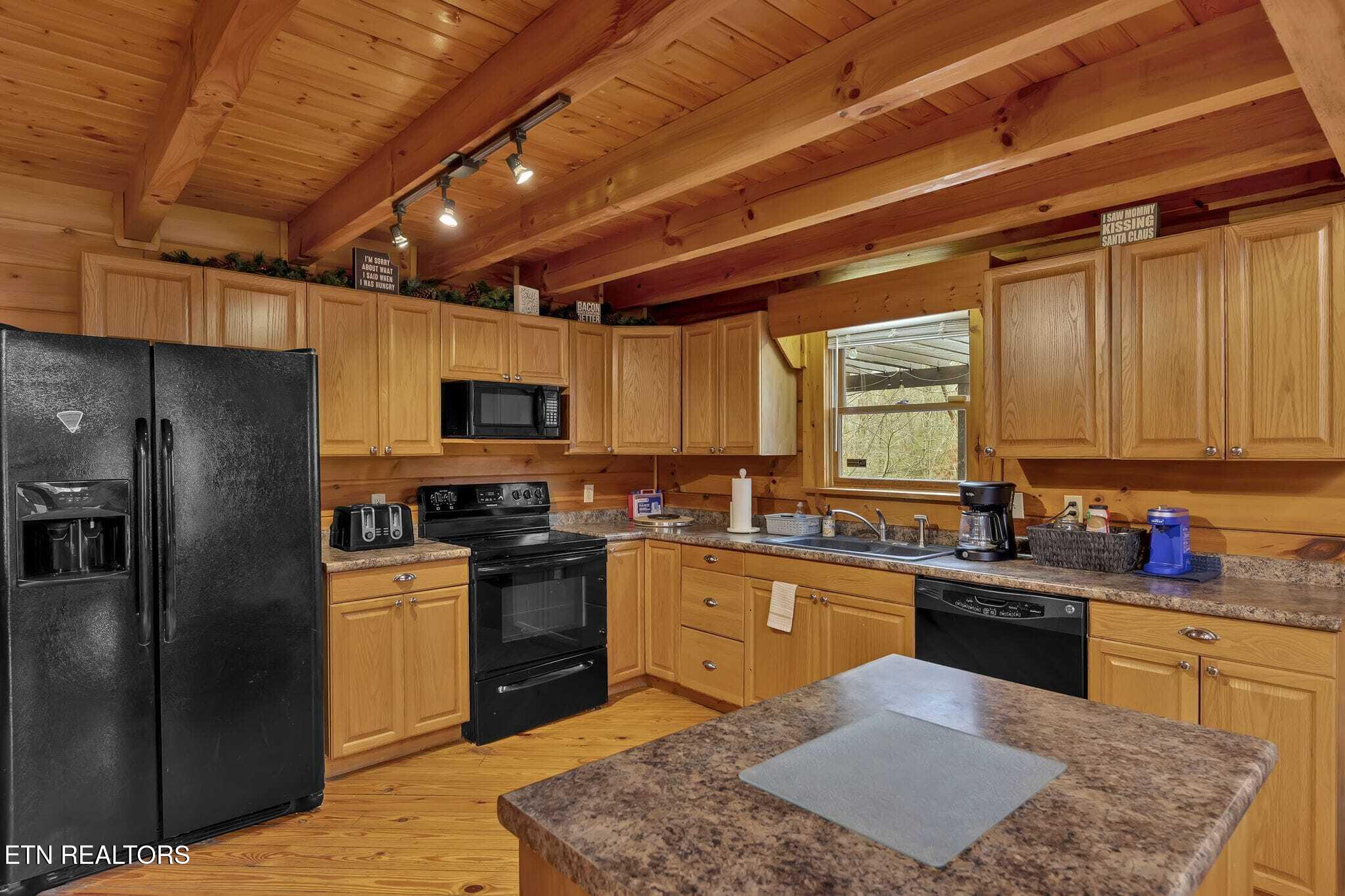 1247 Secona Way Sevierville, TN 37876 - Photo 6 of 17 IMG-20260314-WA0035