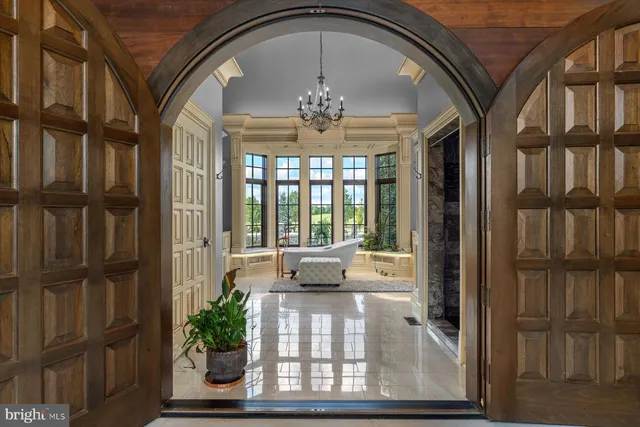 a view of a yard with furniture