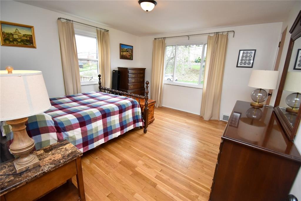 1211 Greentree Road Pittsburgh, PA 15220 - Photo 37 of 42 Gallery Image 37
