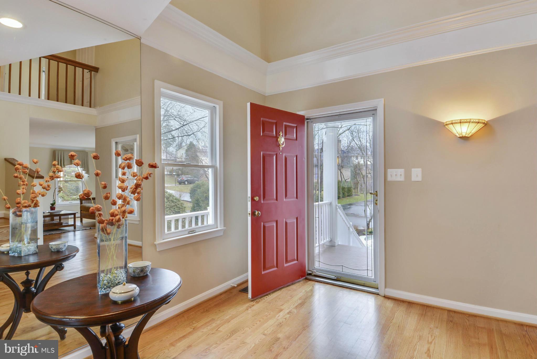 6842 St Albans Road McLean, VA 22101 - Photo 3 of 28 Interior (General)