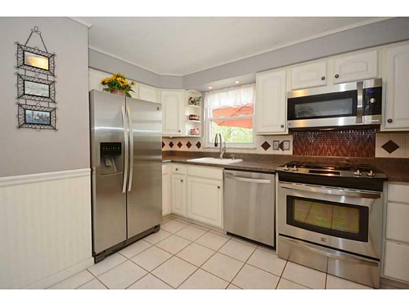 5135 Raintree Drive Whitehall, PA 15236 - Photo 10 of 25 Kitchen.