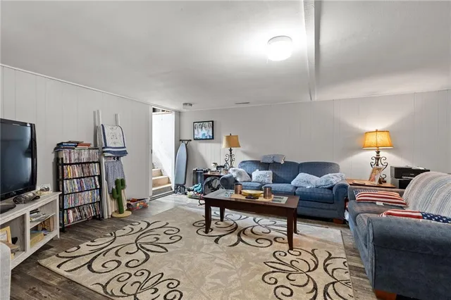 $309,900 | 3728 South Marshall Avenue, Sedalia, MO 65301