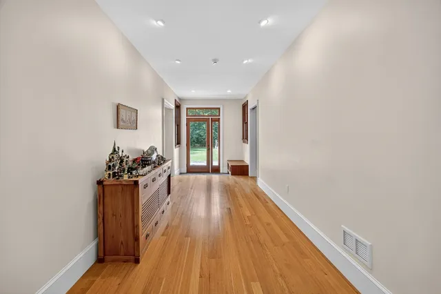 $4,700,000 | 44 Baker Bridge Road, Lincoln, MA 01773