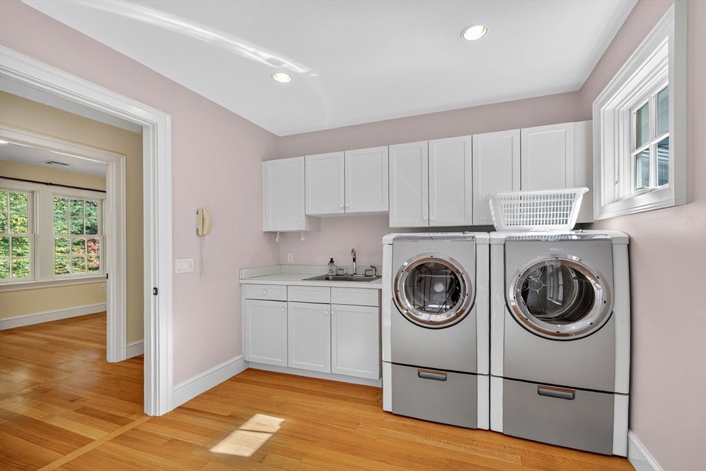 44 Baker Bridge Road Lincoln, MA 01773 - Photo 16 of 37