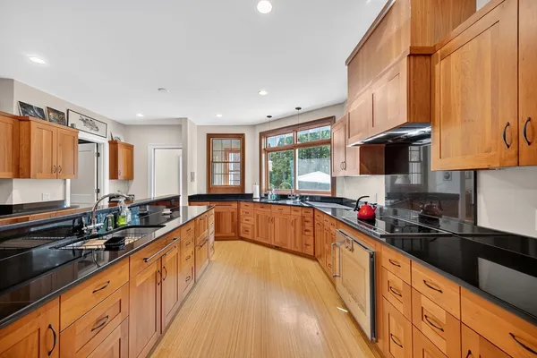 $4,700,000 | 44 Baker Bridge Road, Lincoln, MA 01773