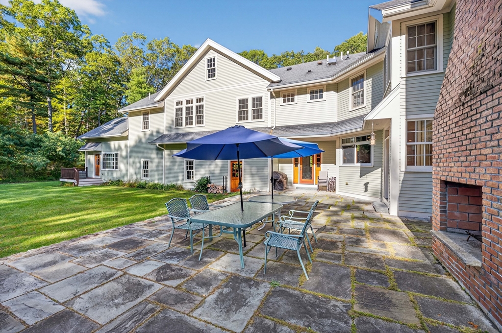 44 Baker Bridge Road Lincoln, MA 01773 - Photo 6 of 37