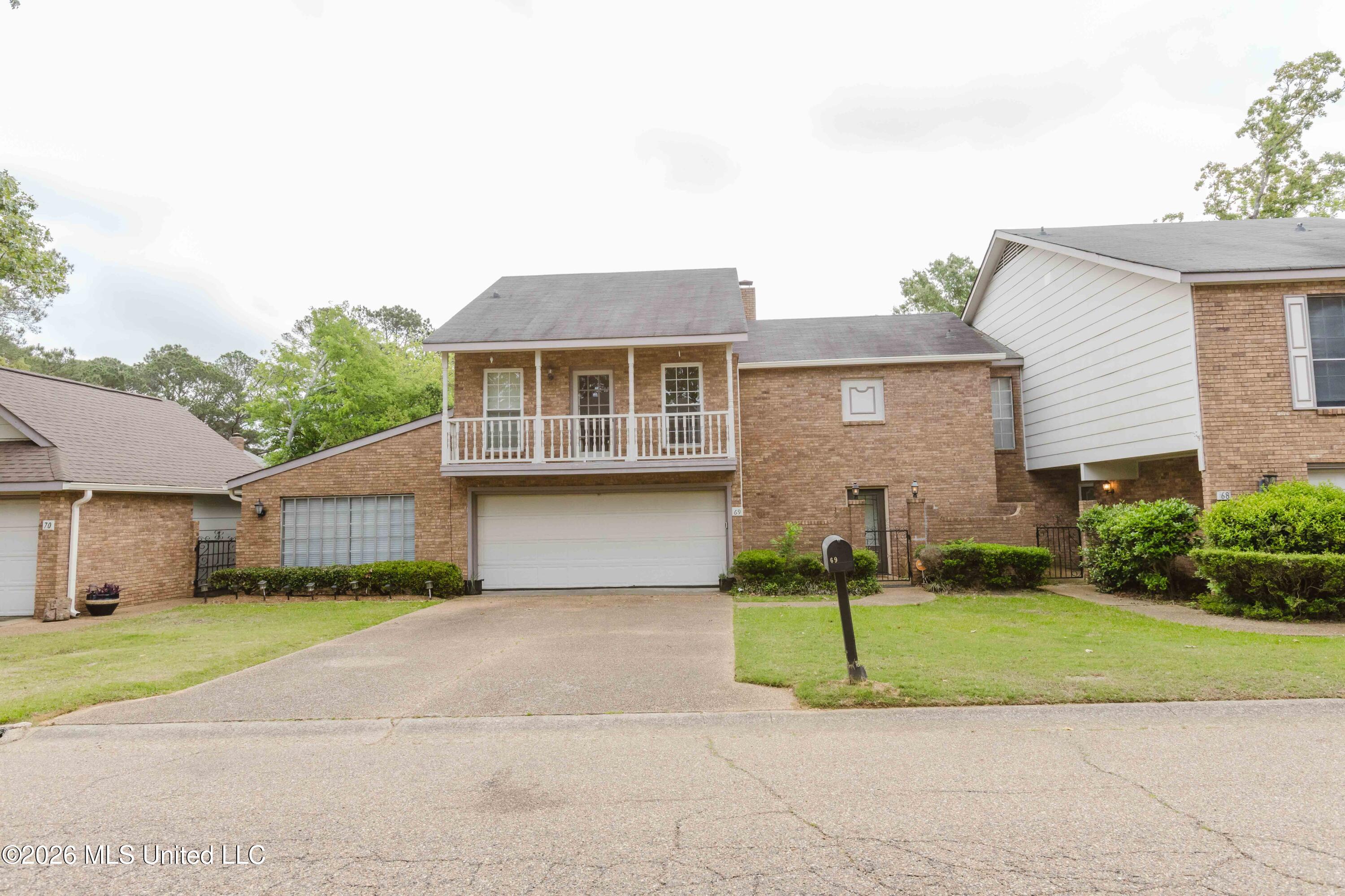 69 Sycamore Lane Brandon, MS 39042 - Photo 2 of 28 Front Elevation