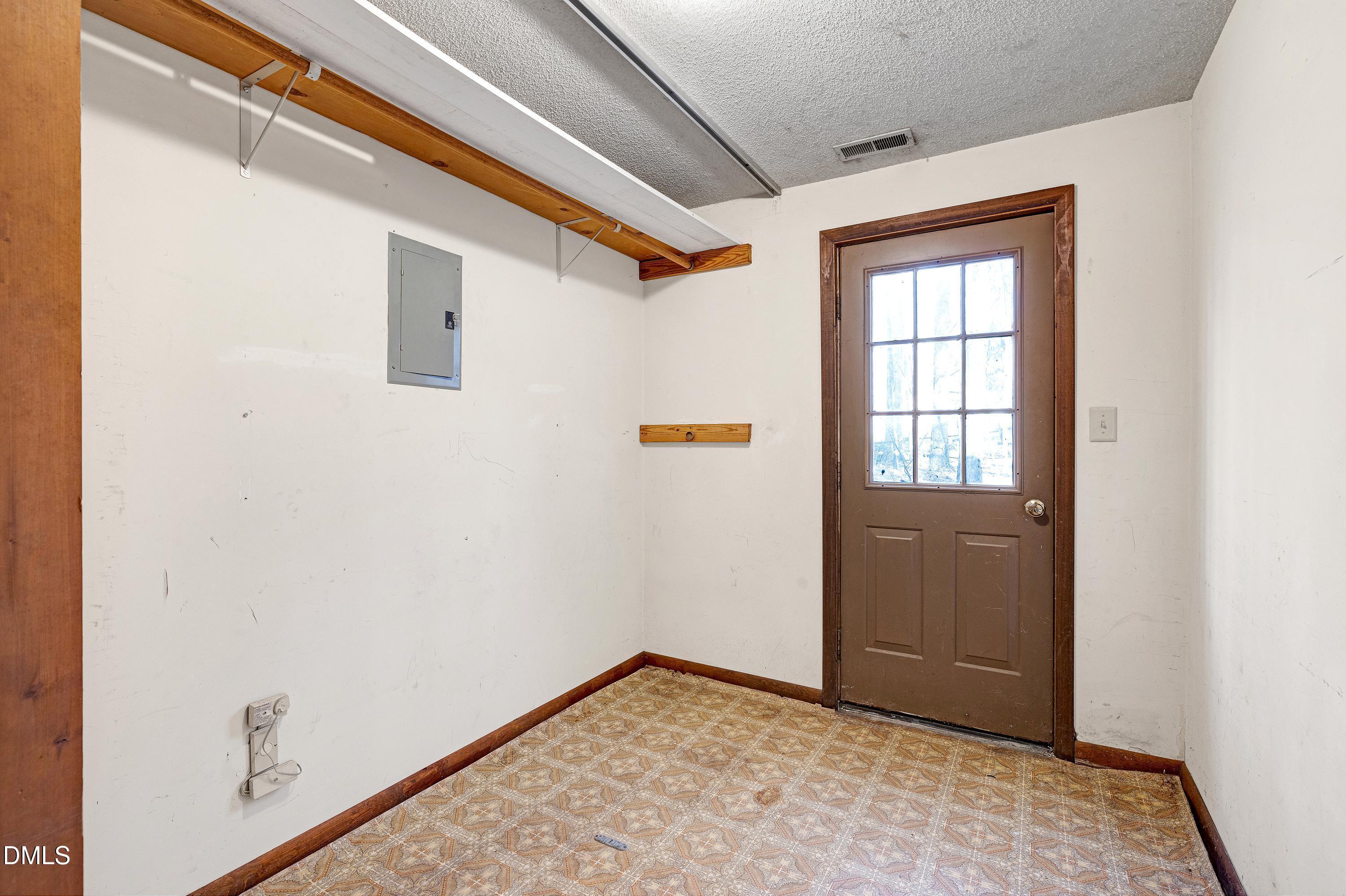 1006 Suterland Road Cary, NC 27511 - Photo 26 of 51 Scene-38