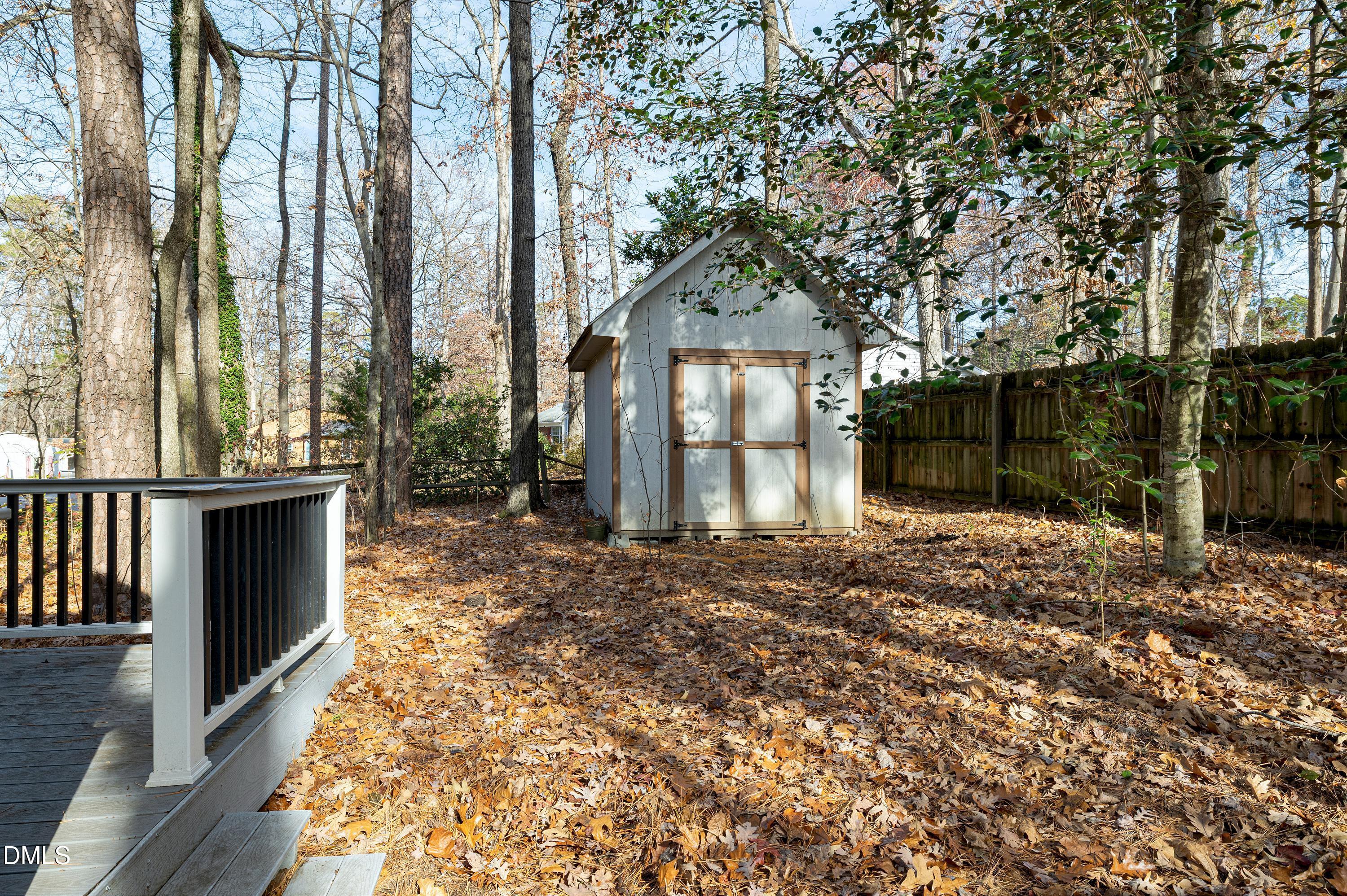 1006 Suterland Road Cary, NC 27511 - Photo 30 of 51 Scene-42