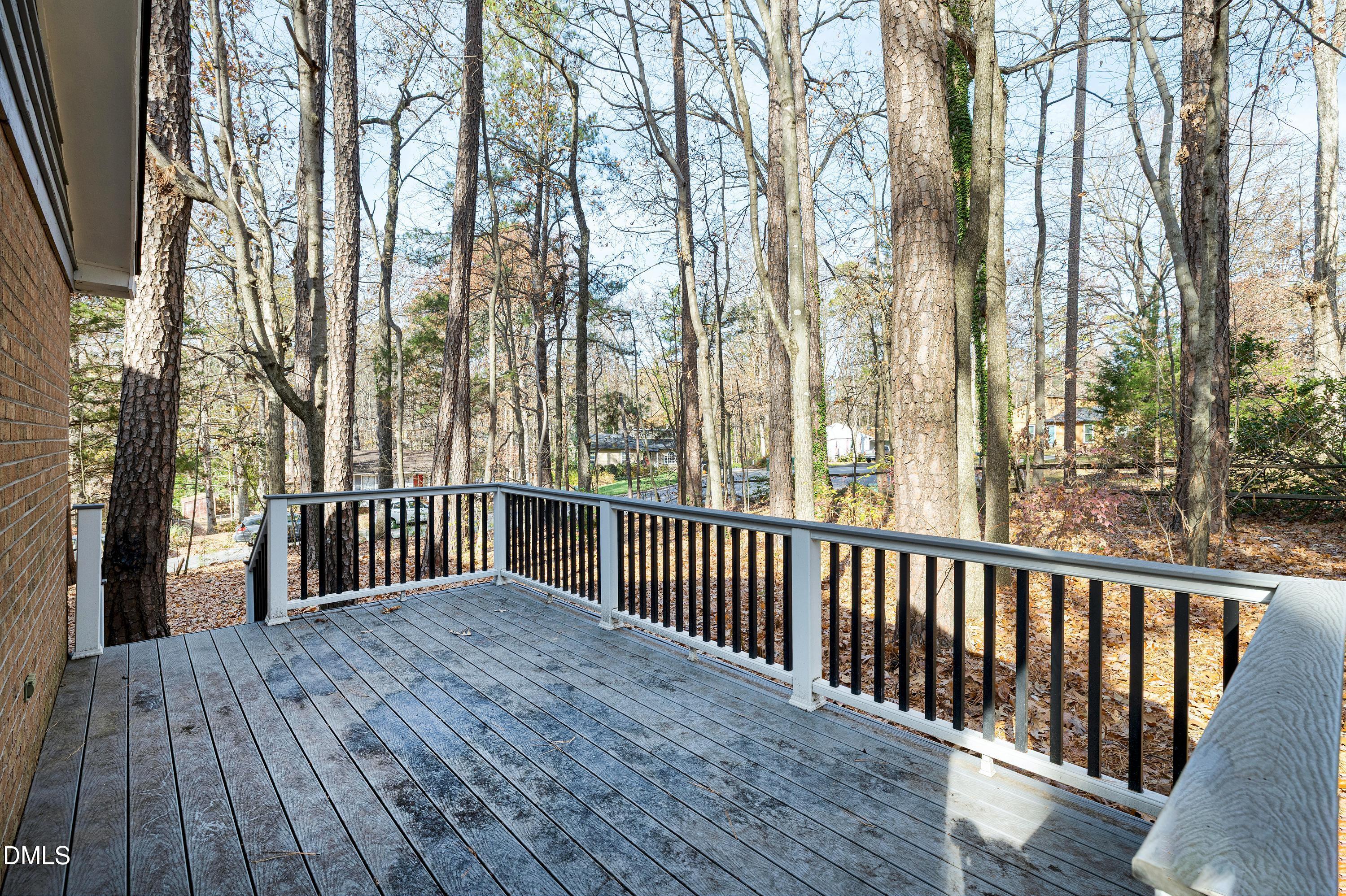 1006 Suterland Road Cary, NC 27511 - Photo 33 of 51 Scene-43