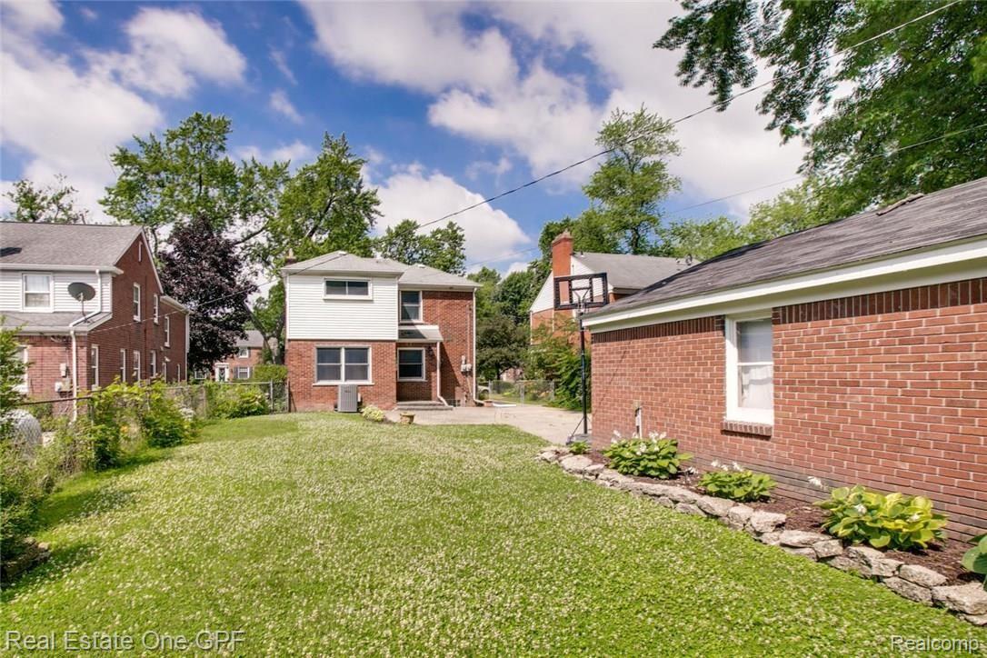 1342 Audubon Road Grosse Pointe, MI 48230 - Photo 30 of 30 29 1342 Audubon Rd Grosse Pointe-large-037-5-1342 Audubon Road0037FULL-1500x1000-72dpi.jpg