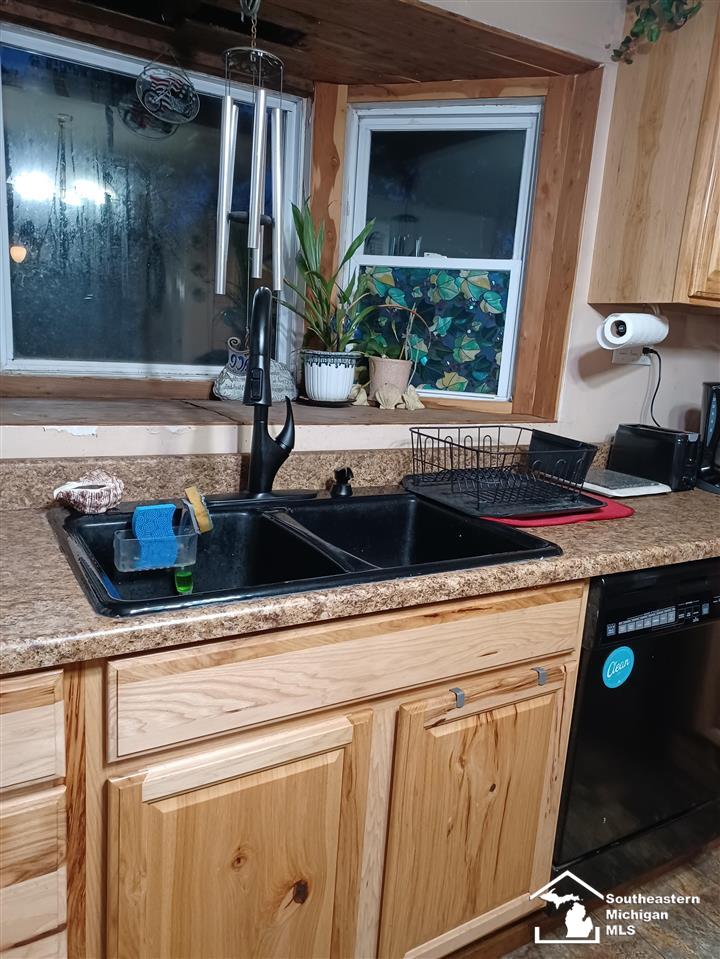 6088 North Stoney Creek Road, Unit CREEKS Monroe, MI 48162 - Photo 5 of 18