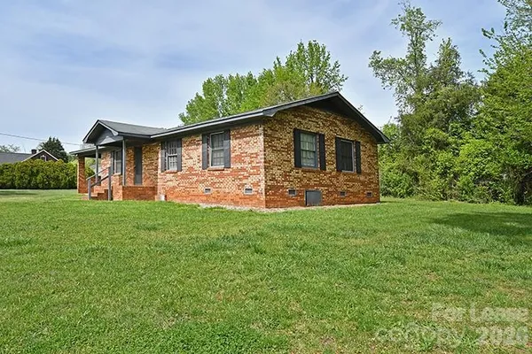 $1,350 | 1715 Cloudburst Circle, Lincolnton, NC 28092