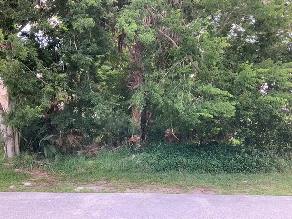 $235,000 | 23 Comanche Court, Palm Coast, FL 32137