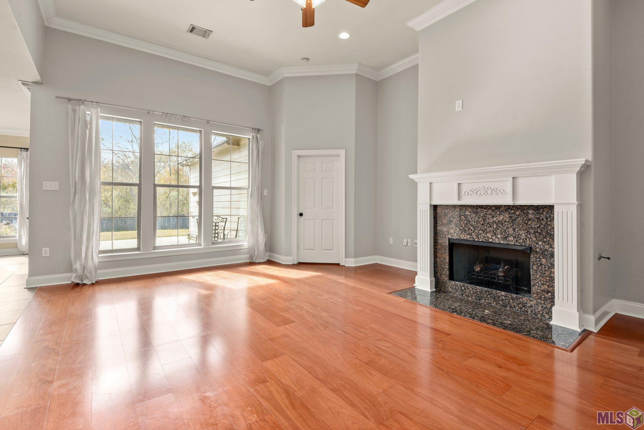 15104 Wax Myrtle Avenue Baton Rouge, LA 70817 - Photo 2 of 23