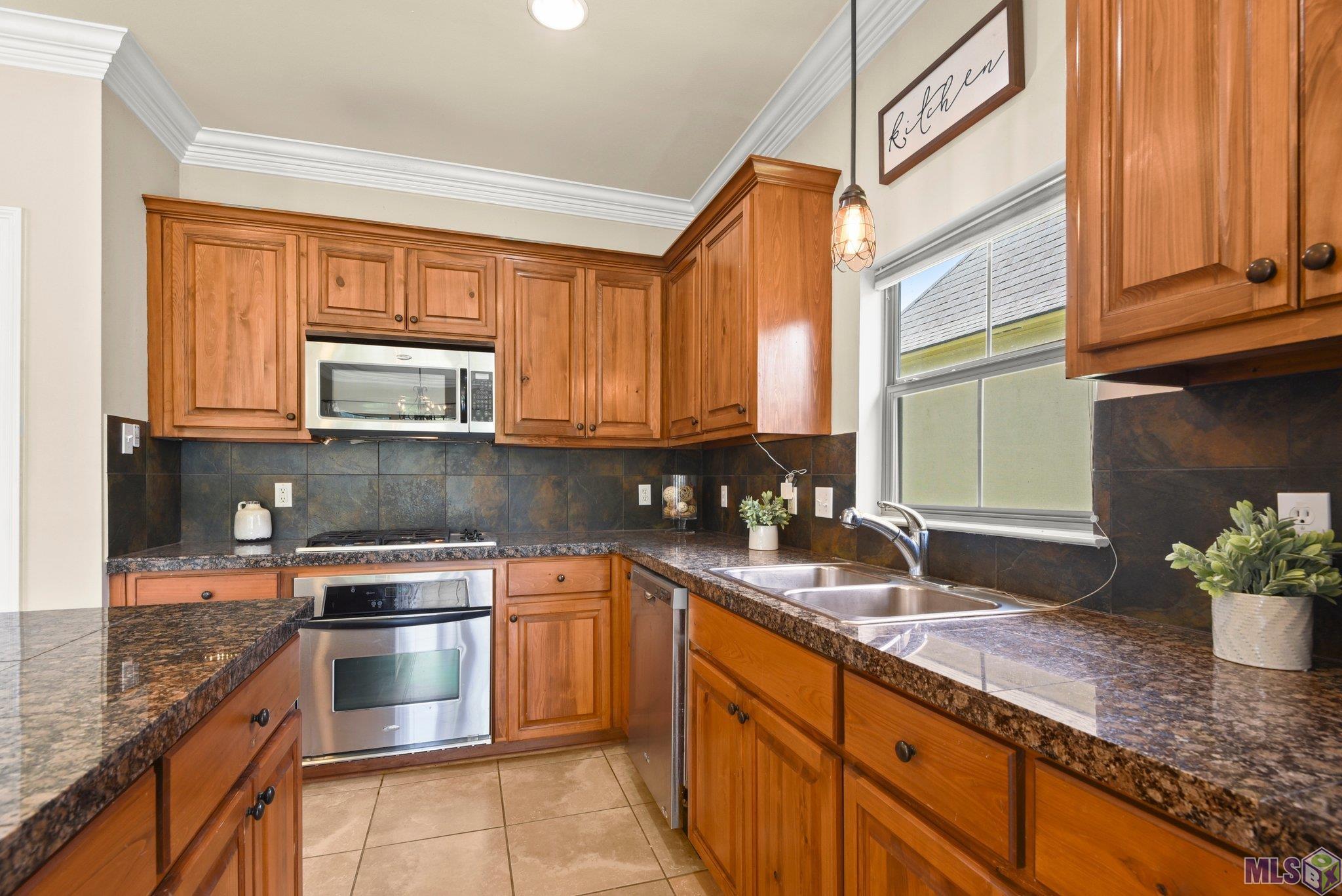 15104 Wax Myrtle Avenue Baton Rouge, LA 70817 - Photo 5 of 23