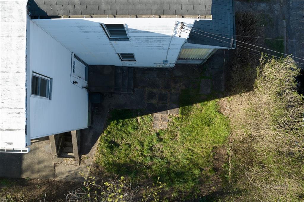 3 Alice Street McKees Rocks, PA 15136 - Photo 24 of 25 a view of entryway in front of house