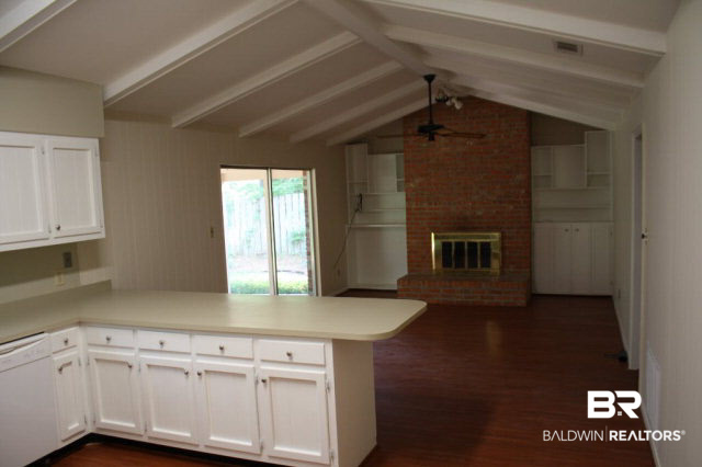 564 Wedgewood Drive Daphne, AL 36526 - Photo 3 of 7