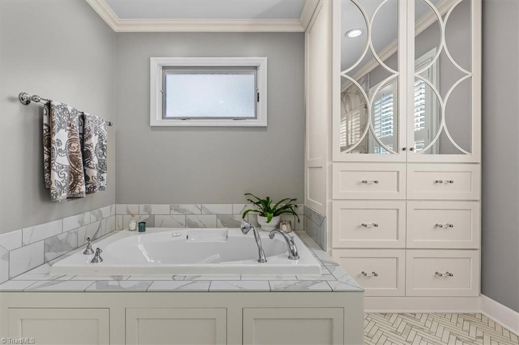 1106 Hammel Road Greensboro, NC 27408 - Photo 26 of 43