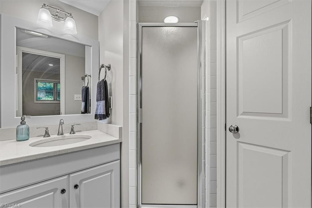 1106 Hammel Road Greensboro, NC 27408 - Photo 34 of 43 Lower Level - full Bathroom #4