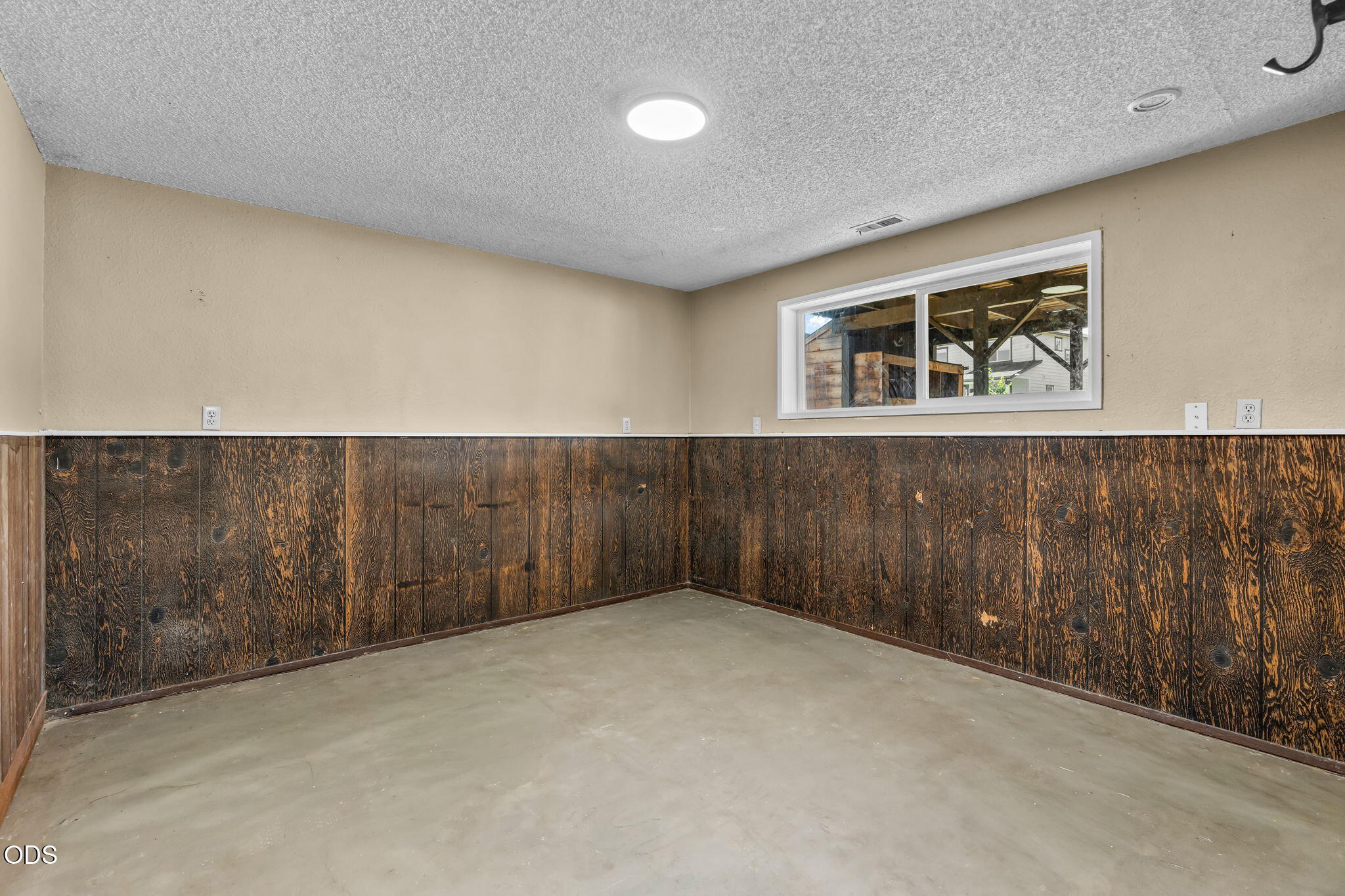 62855 Northeast Daniel Road Bend, OR 97701 - Photo 24 of 45 Gallery Image 24