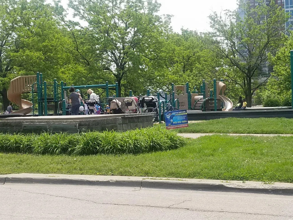 1501 South Prairie Avenue, Unit 1 Chicago, IL 60605 - Photo 22 of 23 a view of outdoor space and yard