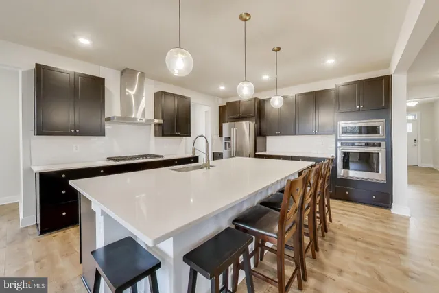 $5,100 | 3897 Hillview Court, Alexandria, VA 22310