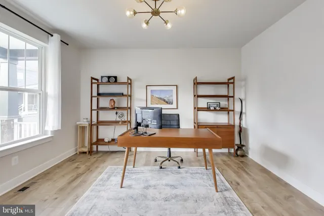 $5,100 | 3897 Hillview Court, Alexandria, VA 22310