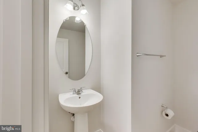 $5,100 | 3897 Hillview Court, Alexandria, VA 22310