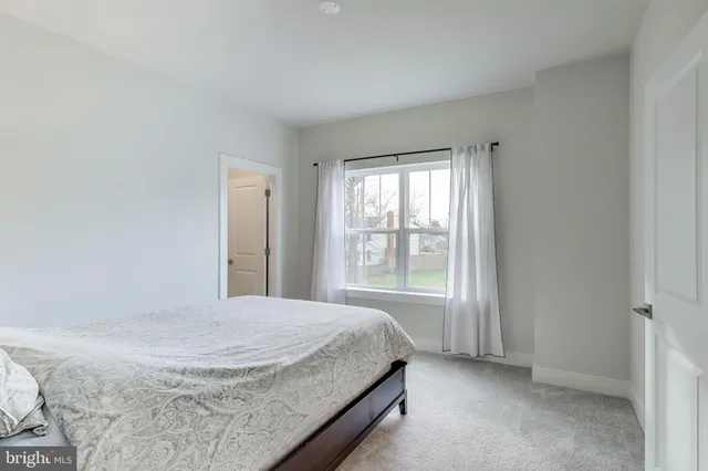 $5,100 | 3897 Hillview Court, Alexandria, VA 22310