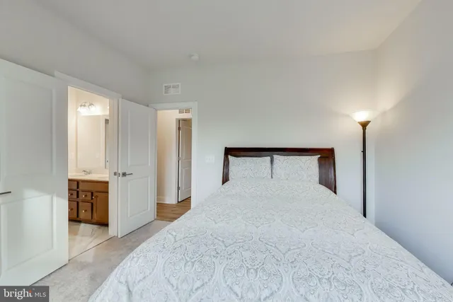 $5,100 | 3897 Hillview Court, Alexandria, VA 22310