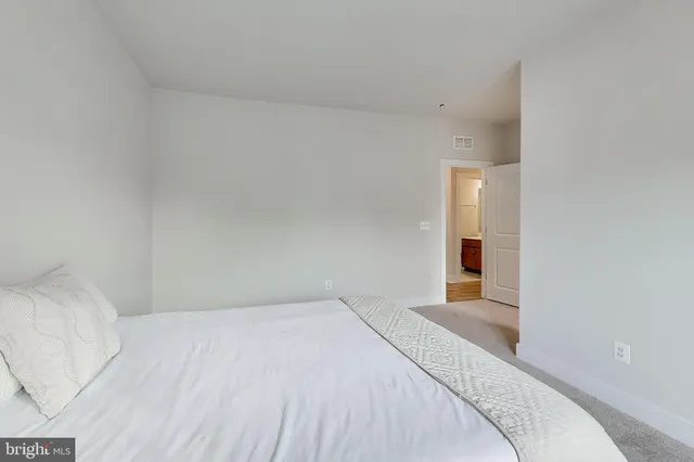 $5,100 | 3897 Hillview Court, Alexandria, VA 22310