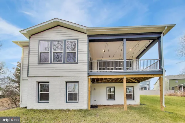 $5,100 | 3897 Hillview Court, Alexandria, VA 22310