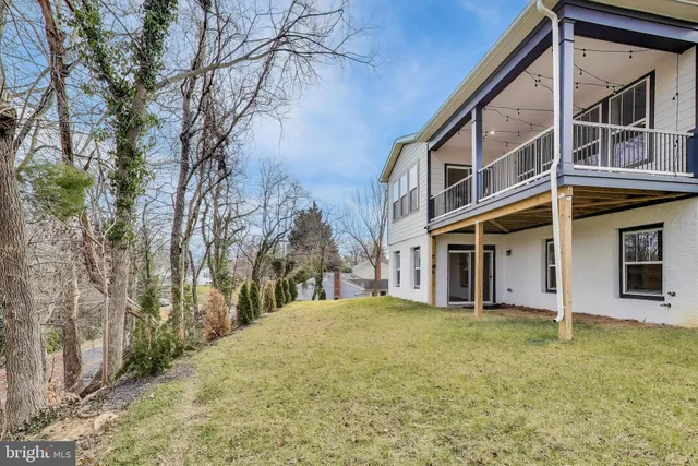 $5,100 | 3897 Hillview Court, Alexandria, VA 22310