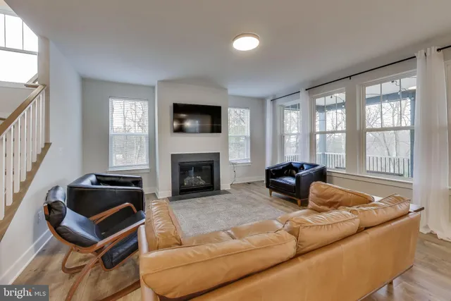 $5,100 | 3897 Hillview Court, Alexandria, VA 22310