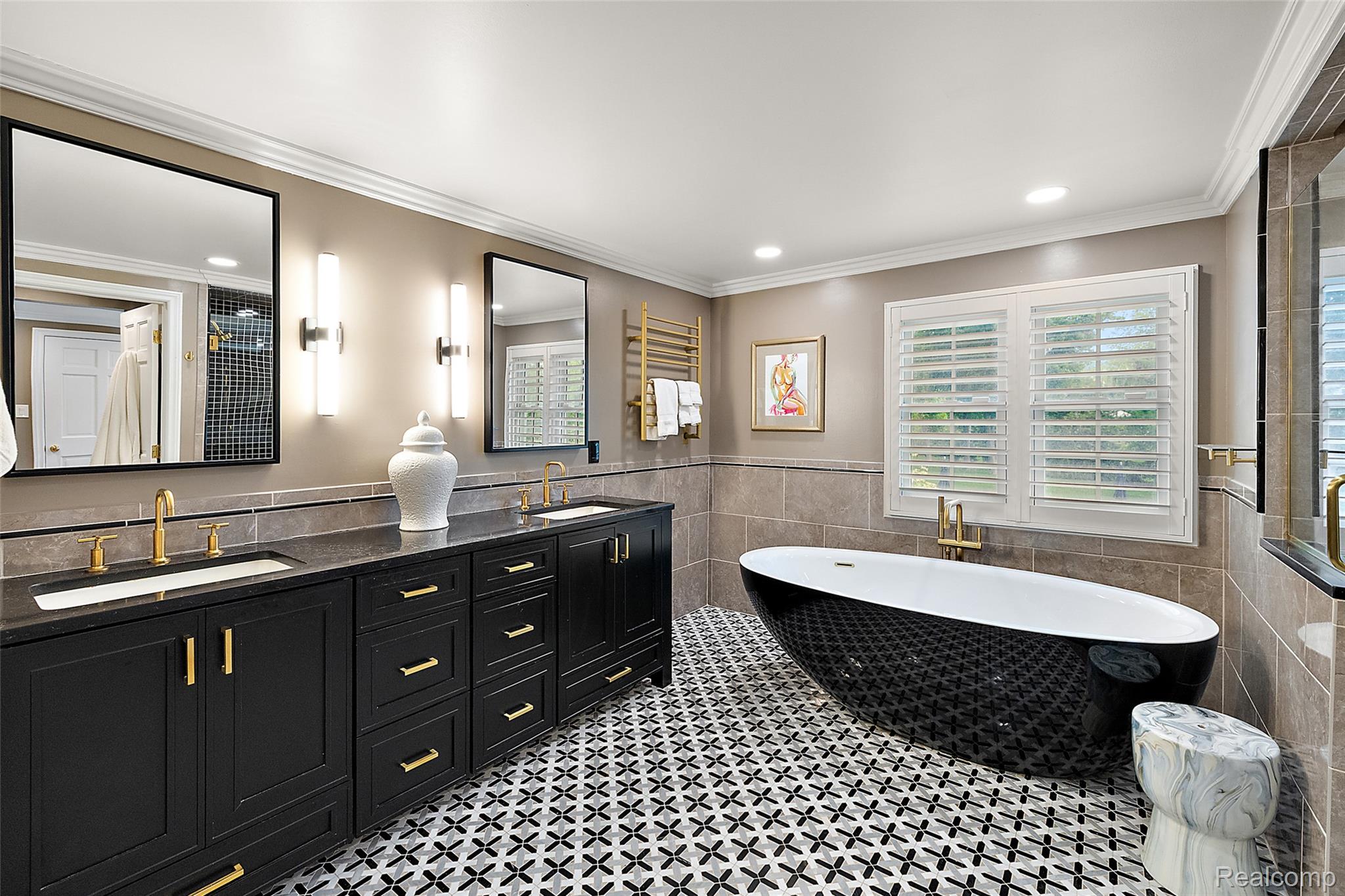 232 Guilford Road Bloomfield Hills, MI 48304 - Photo 20 of 47 232 Guilford-102.jpg