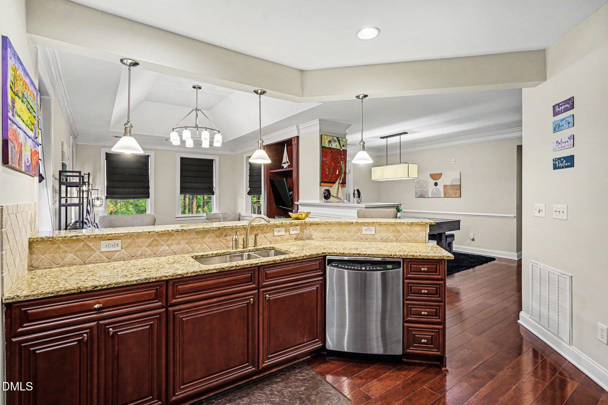 10400 Rosegate Court, Unit 303 Raleigh, NC 27617 - Photo 14 of 29 012_file_7628