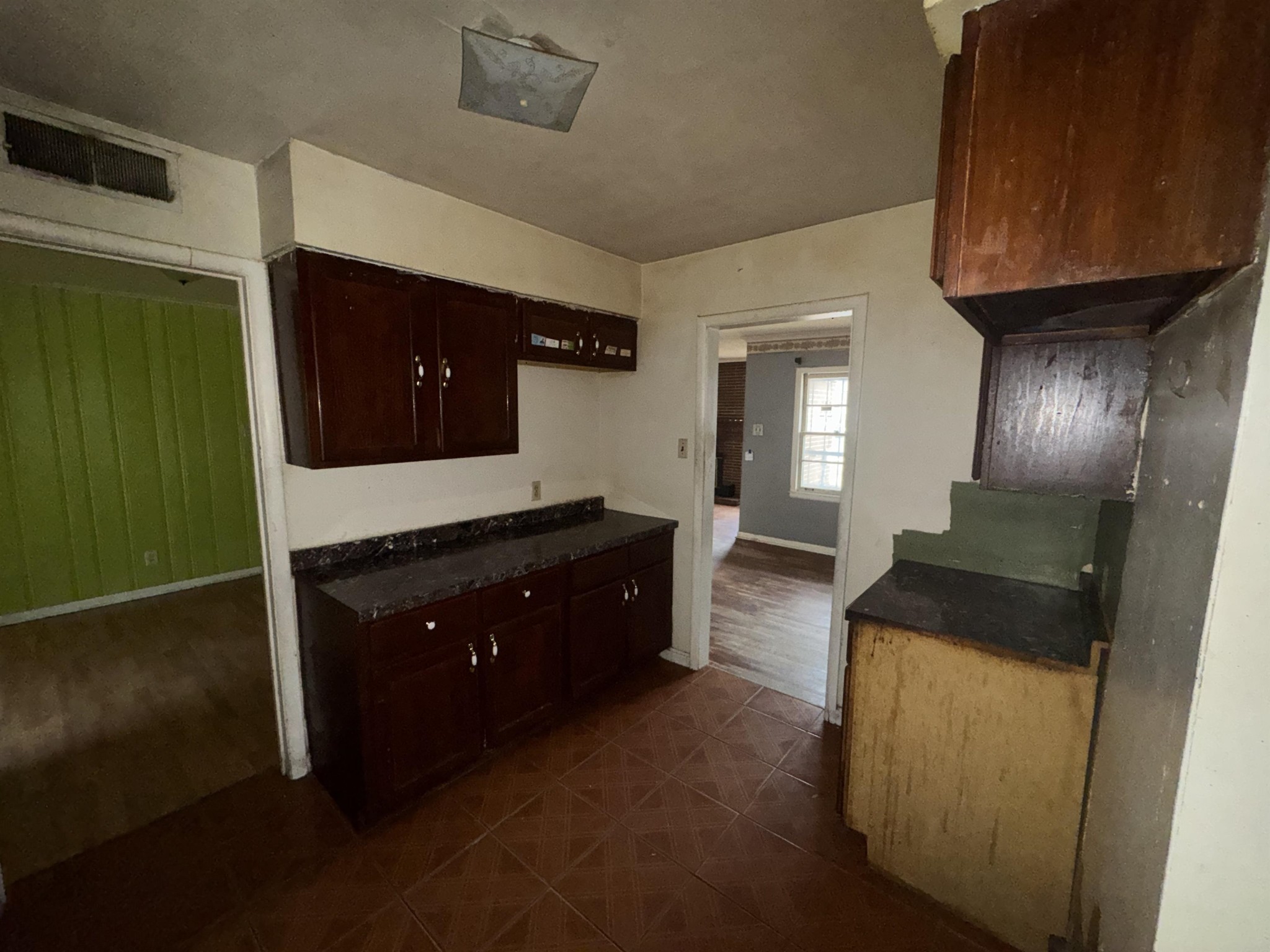 1308 East Raines Road Memphis, TN 38116 - Photo 14 of 21 Gallery Image 14
