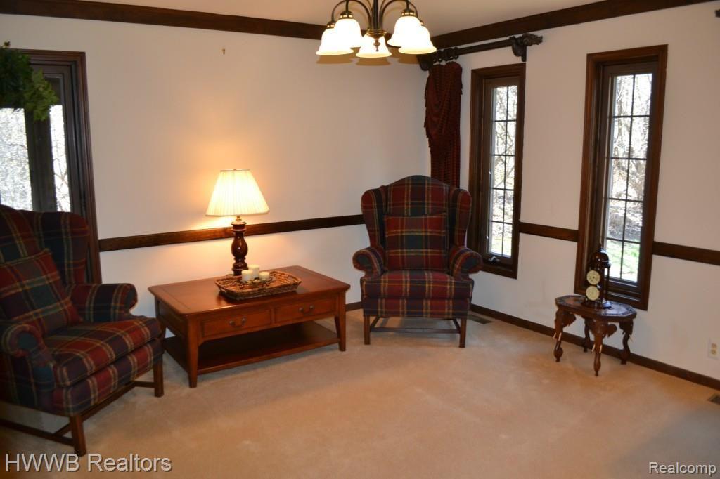 5205 Old Mill Road Rochester, MI 48306 - Photo 19 of 61 18-Library.jpg