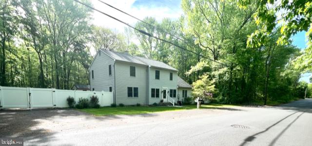 40 W Road Gibbsboro, NJ 08026 - Photo 2 of 28