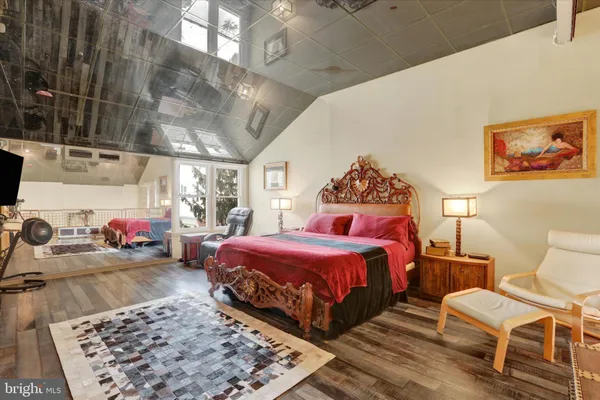 a view of room with stairs and a closet