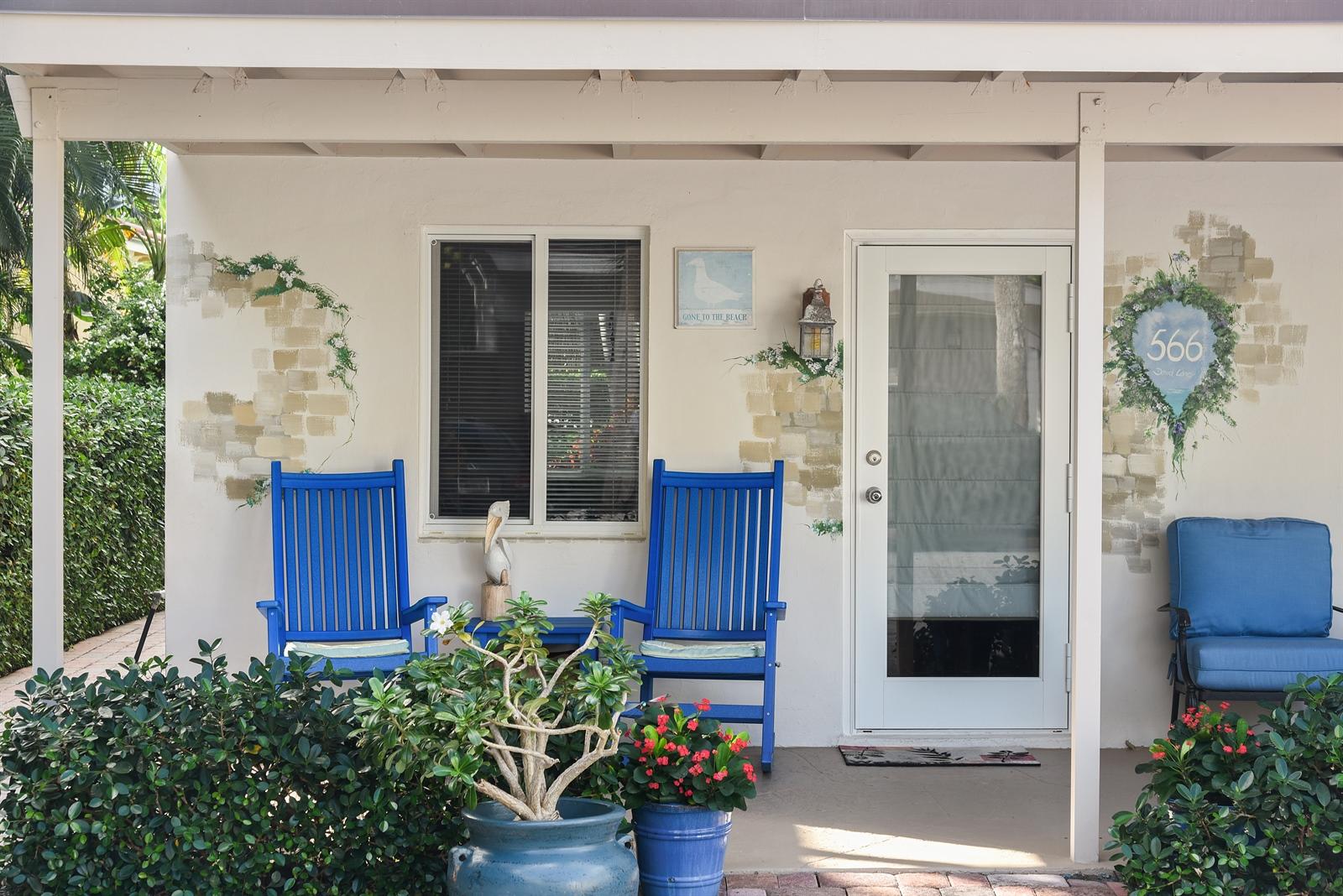 566 David Lane Ocean Ridge, FL 33435 - Photo 2 of 25 South Unit Exterior
