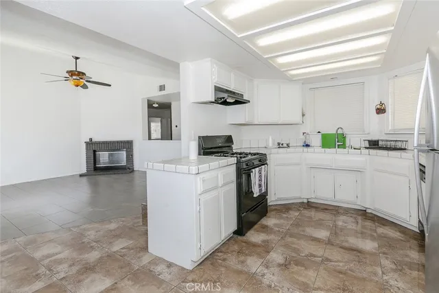 $450,000 | 44105 Acacia Street, Lancaster, CA 93535