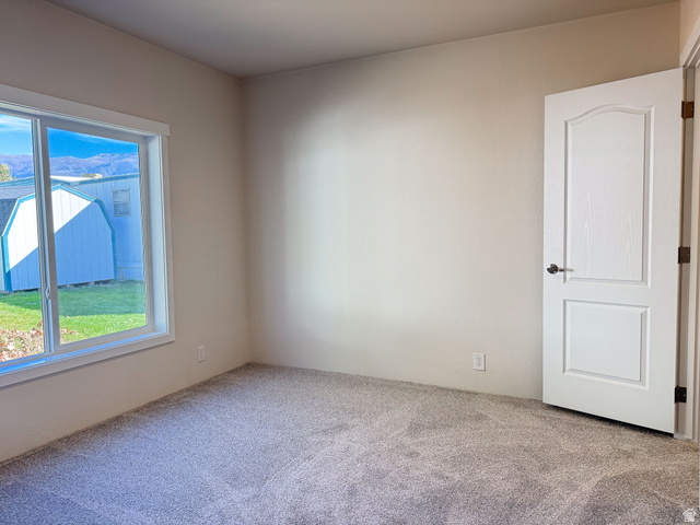 121 Barrington Way Layton, UT 84041 - Photo 8 of 18