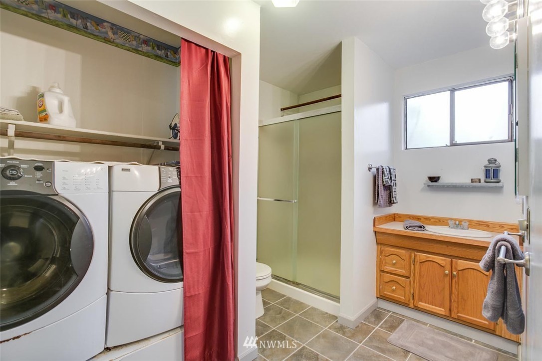 16211 Southeast 166th Court Renton, WA 98058 - Photo 16 of 23 Gallery Image 16