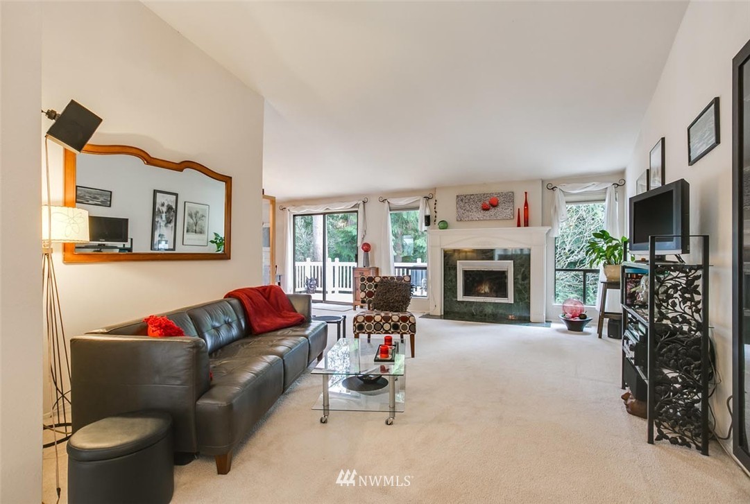 16211 Southeast 166th Court Renton, WA 98058 - Photo 3 of 23 Gallery Image 3