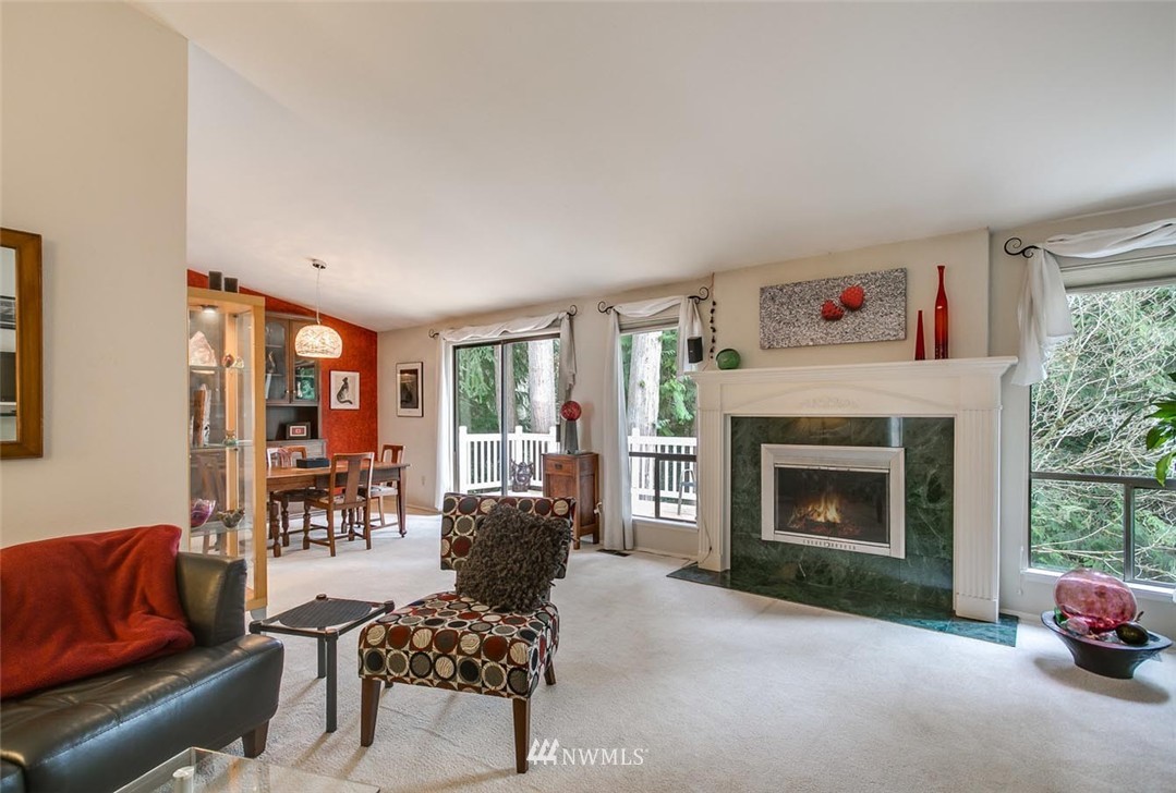16211 Southeast 166th Court Renton, WA 98058 - Photo 4 of 23 Gallery Image 4