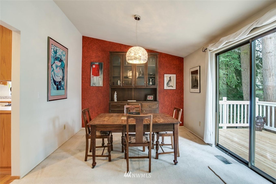 16211 Southeast 166th Court Renton, WA 98058 - Photo 5 of 23 Gallery Image 5