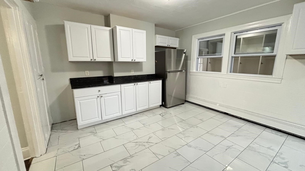 10 Eames Street, Unit B Framingham, MA 01702 - Photo 11 of 24