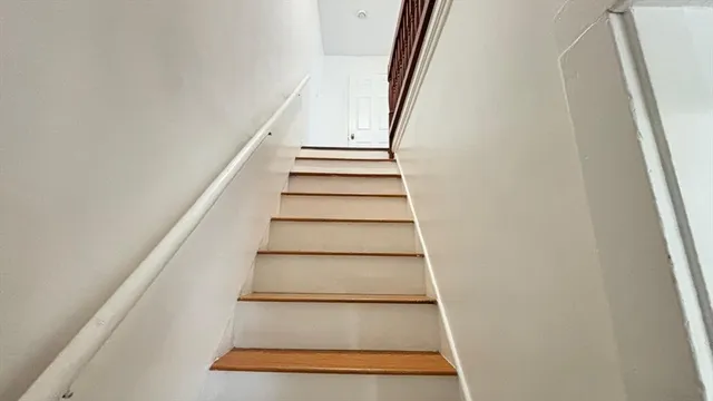 $3,500 | 10 Eames Street, Unit B, Framingham, MA 01702